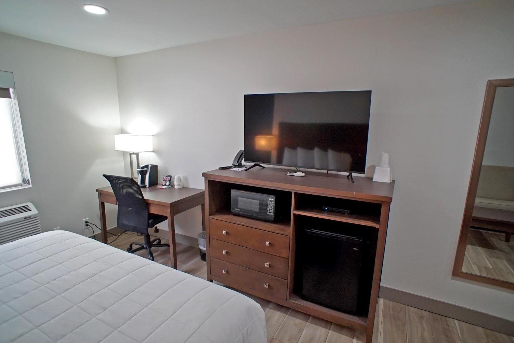 Baymont By Wyndham Monte Vista Hotel Room photo